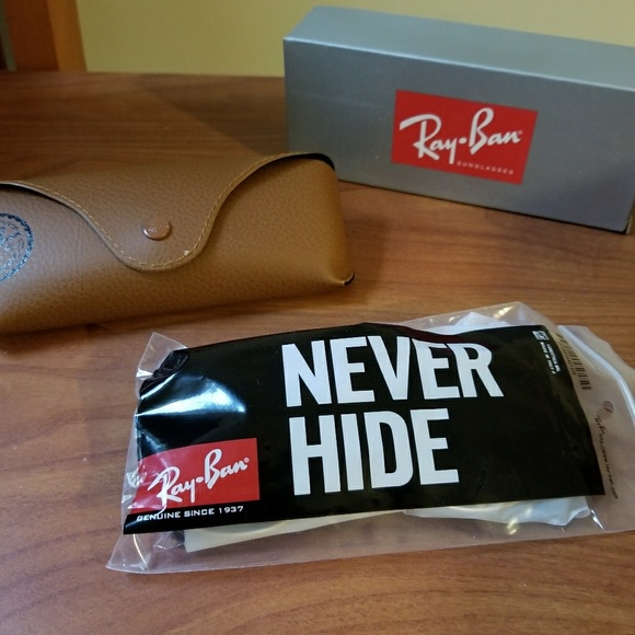 Ray Ban Clubmasters - Picture 2 of 4